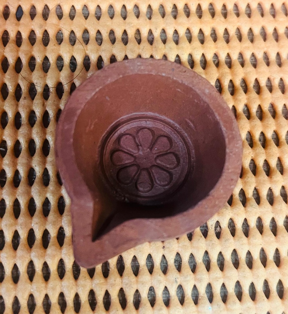 Agal Vilakku (Small)